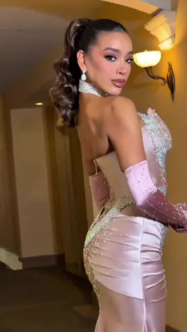 ✨💚 Gracias por querer a nuestra Reyna Tabasco, por abrirnos tu corazón, por el cariño en cada aplauso y la alegría en cada grito que retumbó como un abrazo. Hoy nos llevamos no solo recuerdos, sino el calor de su gente, su tradición y su energía que contagia. 🌿✨ Porque Tabasco no solo es tierra, es sentimiento… y aquí descubrimos que cuando la gente se une, todo brilla más fuerte. 🌞🌊🌺 #TeamVeracruz #tabasco #MissUniverse2025 #TeamFernanda #FernandaPumar #tabasco 
