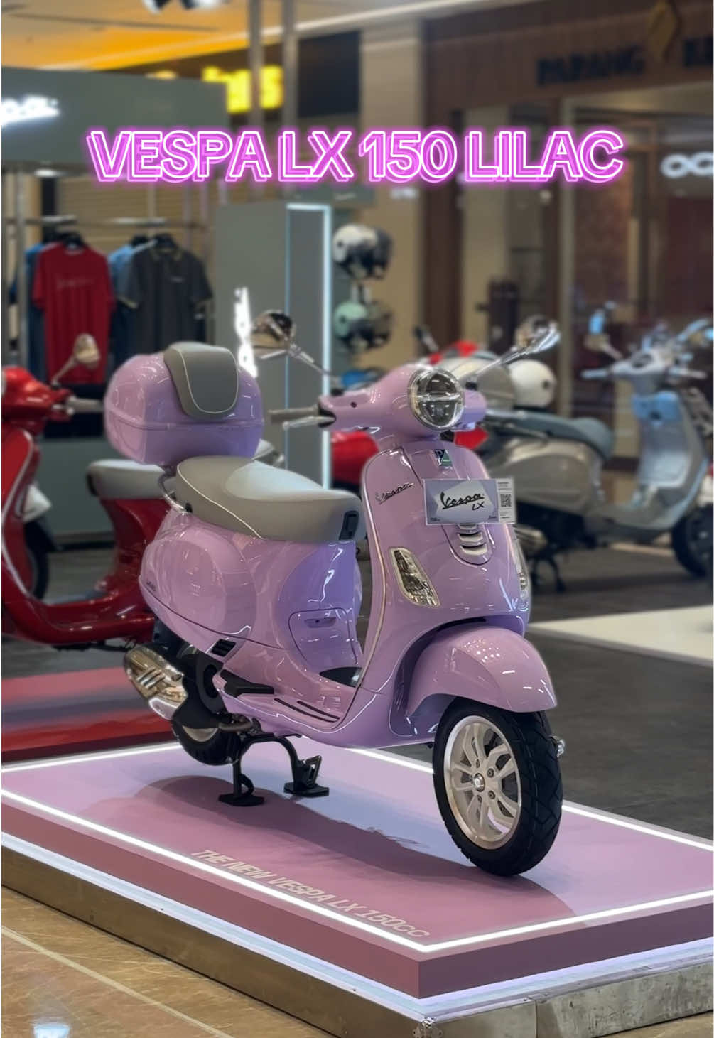 Menggoda kaum hawa🩷🥰 #vespa #vespaindonesia 