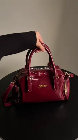 pop of color bag ♥️✨ #handbag #slingbag #redbag #bagrecommendation #redaesthetic 