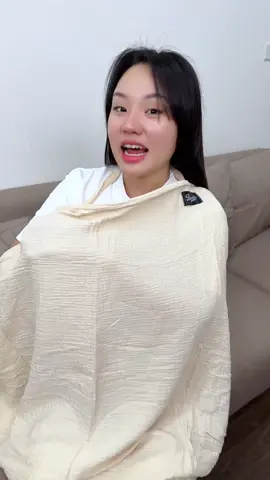 Chốt luôn khăn choàng cho bé bú cho đỡ ngại #zeedio #thaotep 