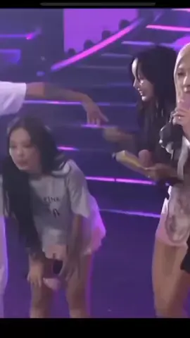 pelukan penenang #jennie #jenlisa #happygirls #ifyouknowyouknow #bismillahfyp 