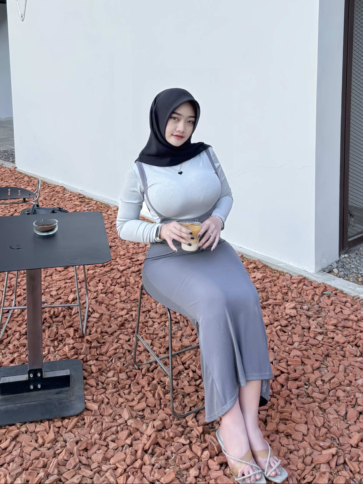 Suka dari depan apa belakang?