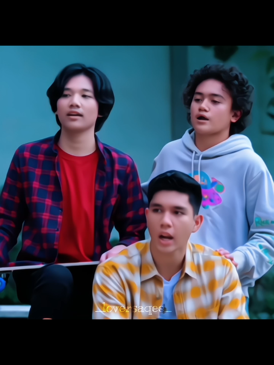 my fyp is so old vibes coded lately. terlalu banyak yang terjadi, aku rindu tapi itu adalah era yang tak ingin ku datangi walaupun hanya di dalam mimpi sama seperti agz era asrama meskipun indah tidak ada harqeel di sana🥹 #aqeelacalista #harryvaughan #asmaragenz #fattahsyach #jefannathanio 
