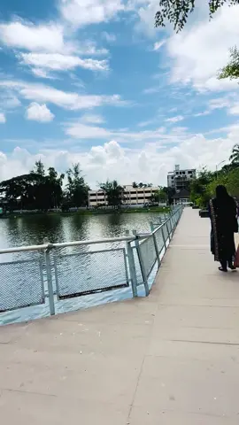 Chupke teri bahomain sabh kuch accha lagtahe 😌