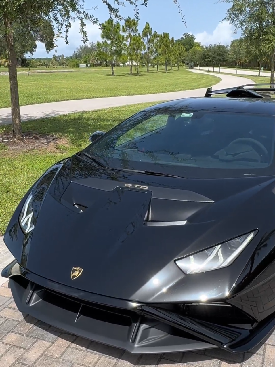 Lamborghini Huracan 🖤 #lamborghini #car #cars #luxurycars #carlover 