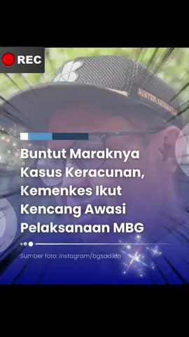 Buntut Maraknya Kasus Keracunan, Kemenkes Ikut Kencang Awasi Pelaksanaan MBG Kementerian Kesehatan (Kemenkes) akan turut memantau dengan lebih ketat program makan bergizi gratis (MBG) usai beberapa waktu terakhir menghadapi kasus keracunan. Menteri Kesehatan (Menkes) Budi Gunadi Sadikin yang hadir dalam rapat koordinasi lintas kementerian itu menyatakan bahwa ada beberapa upaya yang akan dilakukan Kemenkes untuk mengawasi pelaksanaan MBG. Menkes Budi menegaskan agar Satuan Pelayanan Pemenuhan Gizi (SPPG) harus memiliki Sertifikat Laik, Higienis, dan Sanitasi (SLHS). “Sertifikat kebersihan dan layak sanitasi ini kita akan percepat agar supaya semua SPPG yang ada, memenuhi standar dari kebersihan dan standar dari orang-orangnya juga,” ucap Budi Gunadi kepada awak media usai konferensi pers di gedung Kementerian Kesehatan pada Minggu, 28 September 2025. Selain SLHS, Budi juga membeberkan bahwa Kemenkes akan aktif mengawasi proses persiapan masak MBG. “Kita akan mengontrol proses dari persiapan makanannya, mulai dari pemilihan bahannya, kemudian juga gimana sih pengolahan makanannya, kemudian penyajiannya seperti apa,” terangnya. #keracunan #mbg  #kemenkes  #makanbergizigratis  #viraltiktok 