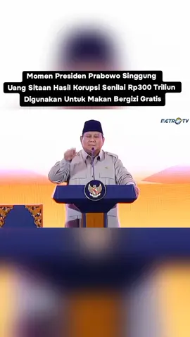 Dalam Munas PKS 2025 , Presiden Prabowo Berpidato dalam acara tersebut .  Dalam pidatonya presiden prabowo singgung masalah korupsi dan keracunan mbg .  Presiden prabowo juga membeberkan bahwa Uang Senilai Rp300 Triliun Hasil dari sitaan korupsi digunakan untuk makan bergizi gratis .  #munaspks2025 #prabowosubianto 