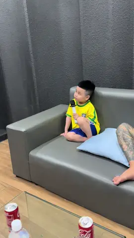 Ca sĩ bill lên mic 🤣🤣