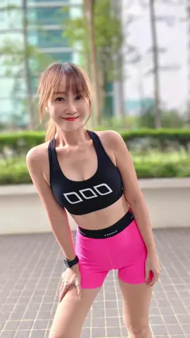 Running has become an essential part of my life. Before every run, I always put some thought into my workout look—like today: a black sports bra paired with rose-red shorts, making the whole session feel like a little ritual. For shoes, I went with my current favorite, the Xtep Shyft 1.0: lightweight, snug, supportive, and effortlessly smooth to run in. Xtep Shyft 1.0  Male: https://s.shopee.com.my/8UzgpEQ6Y5 Female: https://s.shopee.com.my/3Vb0s9C8GS #xtep #Running #xtepshyft1 