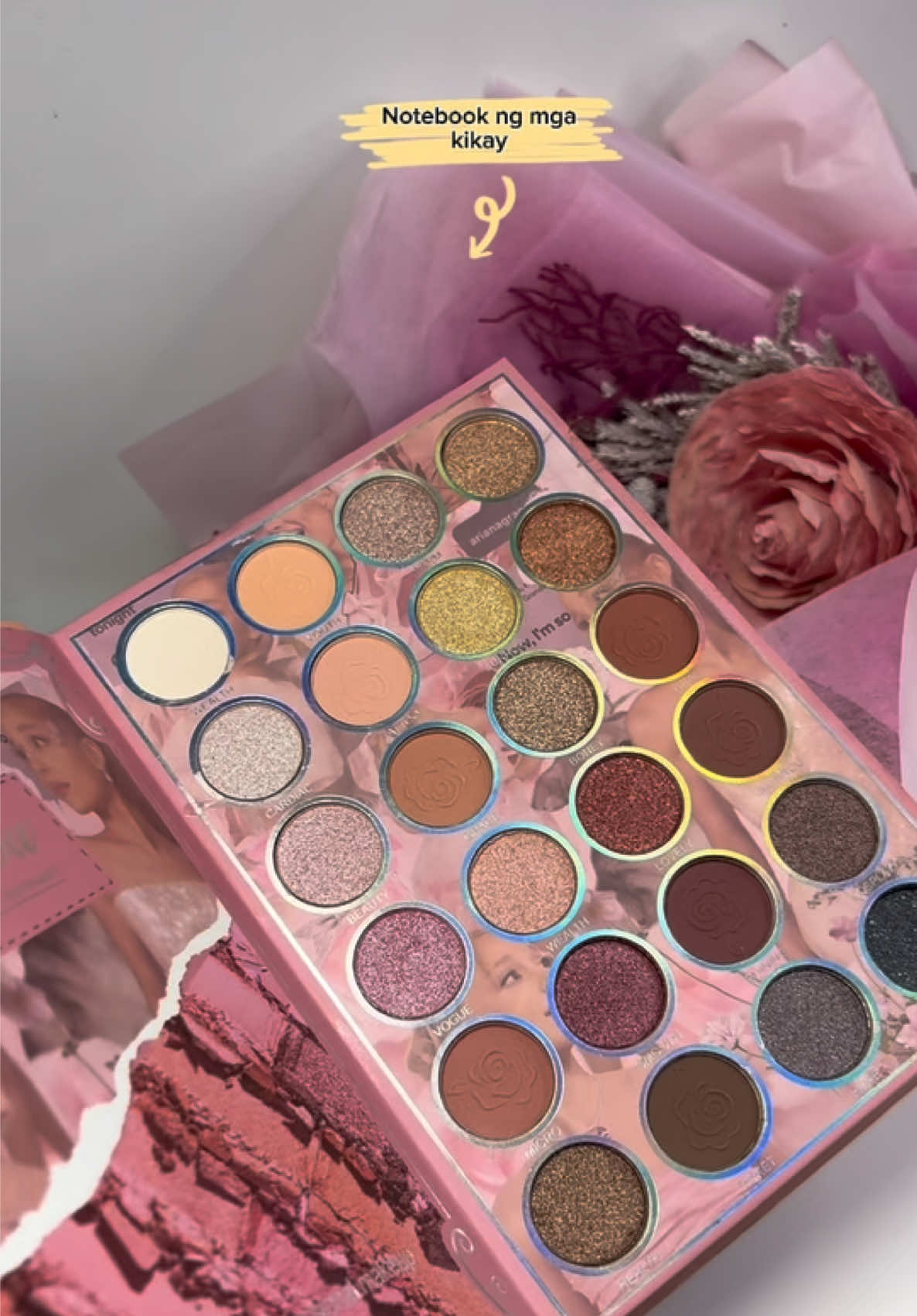 wag kang papayag na hindi ka magkakaroon nito 😍 super pretty 🥺 ng eye shadow nato !  #eyeshadow #eyeshadowbookpalette #eyeshadowbook #makeup #fyp 