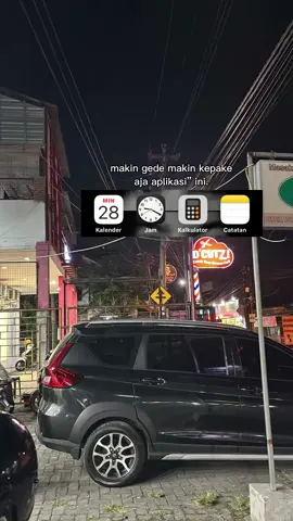 Kalender:Tangal awal bekerja 1bulan. Jam: waktu berangkat kerja yg disiplin.  Kalkulator: penghasilan Catatan:…?? #trend #promomakangajian #anakmuda #ekspetasivsrealita #fypシ゚ 