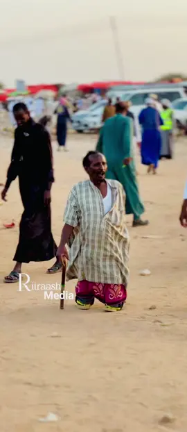 Nimcada alle ina siiyey aynu kushugrino isagoo laxaadkiisu u dhamaystirnayn ayuu hadana kasoo qayb galay ijtimaaca waa wax lagu farxo #somalitiktok12 
