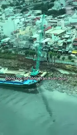 ✨ Cầu Nguyễn Khoái – cú hích lớn cho thị trường khu Nam ✨ Khu Nam TP.HCM đang chứng kiến sự bứt phá nhờ hạ tầng liên tục được đầu tư. Trong đó, cầu Nguyễn Khoái nối Quận 7 – Quận 4 sắp triển khai được kỳ vọng giảm tải kẹt xe, rút ngắn quãng đường vào trung tâm. Khi hạ tầng thông suốt, giá trị bất động sản khu vực quanh trục Nguyễn Khoái – Bến Vân Đồn – Quận 7 _ Nhà Bè sẽ tăng mạnh, mở ra cơ hội sinh lời hấp dẫn cho nhà đầu tư đón đầu.