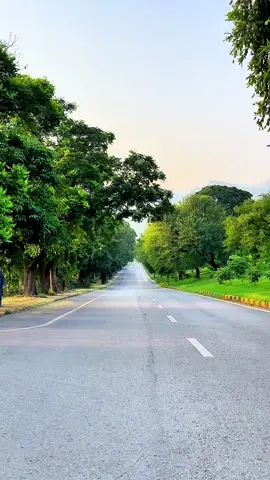 Lonely roads of Islamabad, echoing with silence and a sad song… #ISBGuy #IslamabadDiaries #trendingreels #aestheticvideos #fyp 