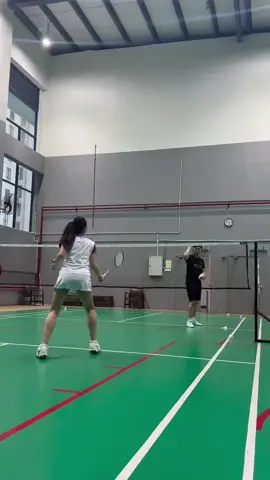 Nữ tập đứng lưới #badminton #caulong #phukiencaulong #xuhuong #vairal 