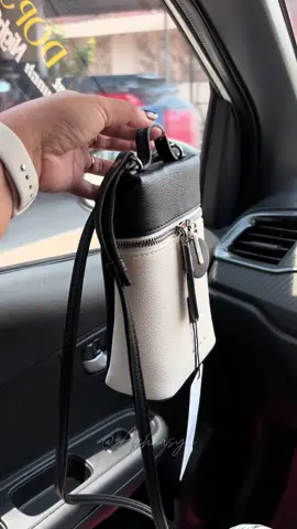 Minibag muat hp dompet lipstik nih, aslinya cakep bgt✨✨🖤🤍 #bostanten #bostantenbag #minibag #taskekinian #fyppppppppppppppppppppppp 