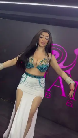 الراقصه نور اه يا دنيا 🎼🖤#fyp #reels #reels #bellydancequeens 
