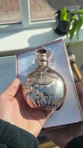 how many times???? #ekinsu #perfume #women #smell 