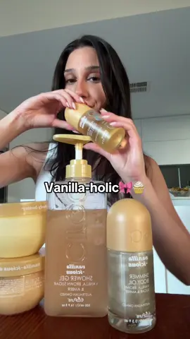 The best range ever for vanilla girlies!! 🍨 #ciroa #ciroabeauty #vanillagirl #vanillagirlaesthetic #vanillaperfume 