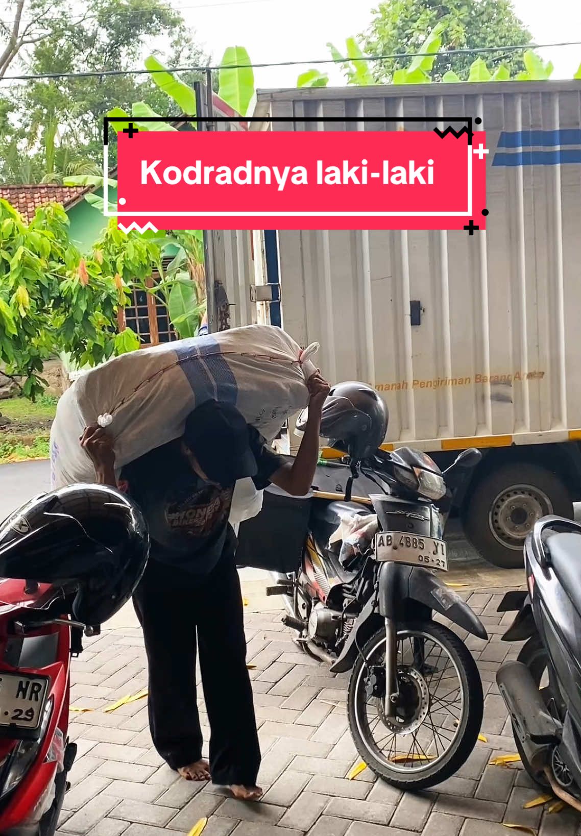 Walaupun tanggal tua semangat harus tetap menggelora😍❤️‍🔥 #lakilaki #pekerjakeras #karyawan #karyawanbajuanak #bajuanakmurah #tokobajuanak #grosirbajuanak 