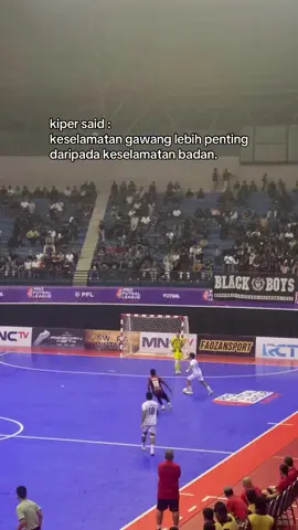 Laki laki sejati🫶🏻 . . . #pialabyu2025 #brandambassadorpialabyu #skill #fyp #433 #futsalindonesia #fy #futsal #fypage #quotes #pialabyu_serang #video 