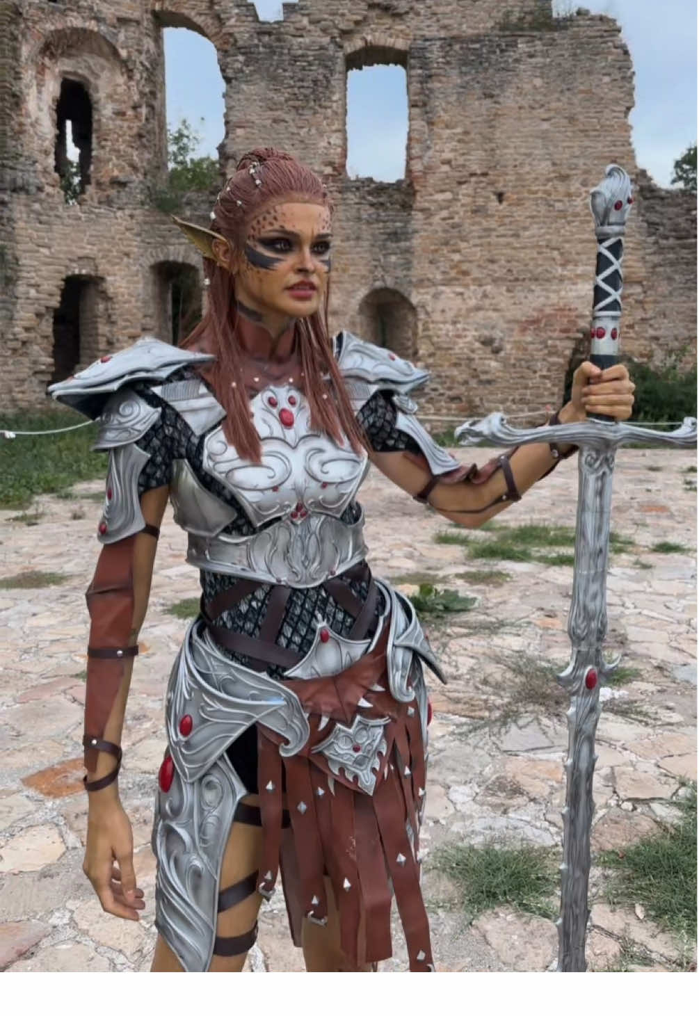 hardest part was keeping a straight face #cosplay #baldursgate3 #laezel #bg3cosplay #dnd @Devora 