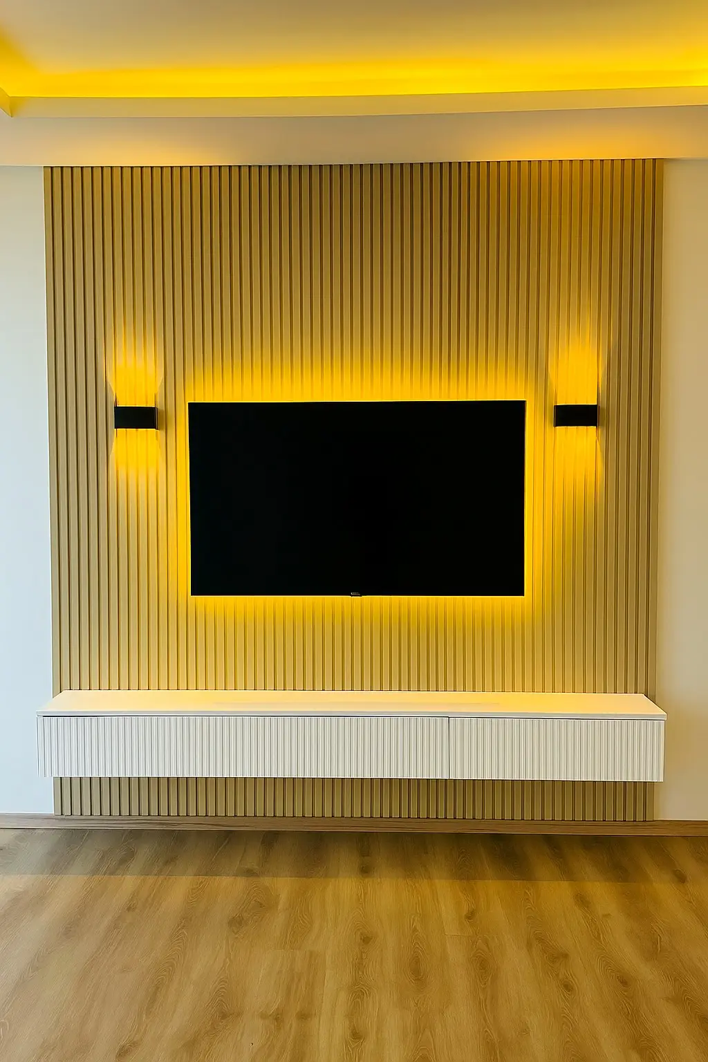 📺 Dreaming of the perfect TV wall? Discover TV Wall Design 2025 trends and modern Media Wall ideas that mix luxury style with smart storage. Whether you live in a chic Dubai apartment or a grand villa, our custom designs turn your living room into a modern masterpiece. 🏡 ✨ Sleek & modern layouts ✨ Bold statement walls ✨ Smart & functional designs 🌟 Renovator makes your Dubai home future-ready with elegance and style. 📩 DM us today & let’s design your dream wall! 📺 حابين جدار تلفزيون عصري وأنيق؟ شوفوا أحدث صيحات تصميم جدار التلفزيون 2025 وأفكار جدار الميديا العصرية اللي تجمع بين الفخامة والوظائف الذكية. سواء في شقة أنيقة أو فيلا فاخرة بدبي، تصاميمنا المخصصة بتحوّل غرفة معيشتكم إلى تحفة فنية عصرية. 🏡 ✨ تصاميم حديثة وأنيقة ✨ جدران جريئة تلفت الانتباه ✨ حلول عملية وذكية 🌟 مع Renovator، بيتكم دايماً جاهز للمستقبل بأجمل اللمسات. 📩 راسلونا اليوم وابدأوا مشروع أحلامكم! #mediawalldesign2025 #tvwalldesignideas #housedesignideas2025 #ديكور_تلفزيون_مودرن_2025 #whattowatch 