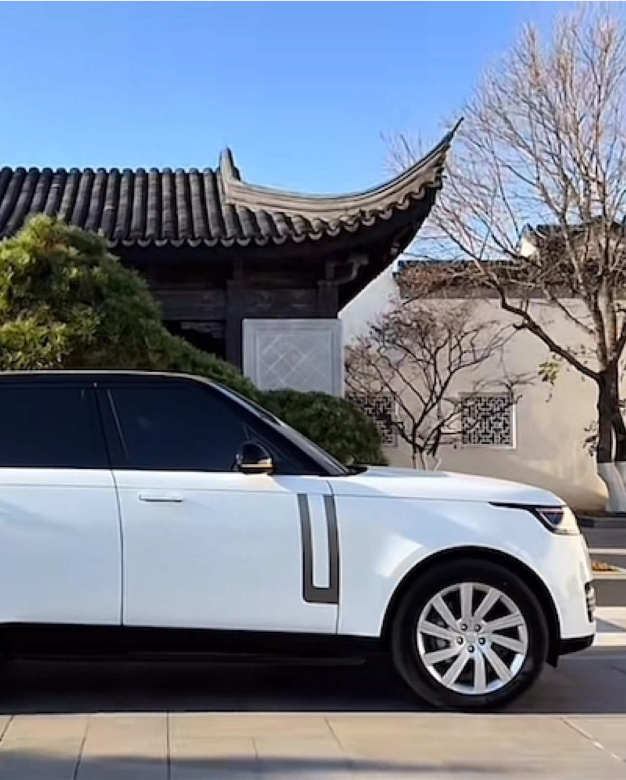 Sunlight on the Range Rover! #rangerover #landroverrangerover #rangeroversport #supercar #luxurycars 
