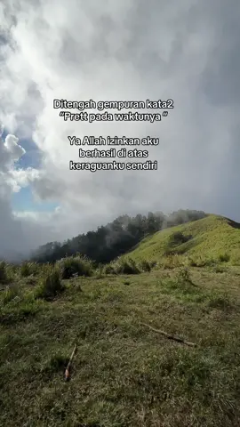 Hanya padaMU,pemilik hati ini kutitipkan segala rasa. ❤️