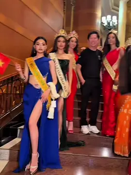 Hoa hậu Yến Nhi chụp ảnh cùng Papa Nawat #lollipop_VNteam 