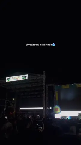 wajib nonton langsung hindia dengan euforia yang sangat 🥶 opening suara mba mei ini gada di spotify👌🏻🕊️ @WatchonFest @Hindia #hindia #teamhindia #konsermusik 