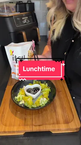 AD @itsu cosy girl dinner, made in under 10 minutes using the UK’s No. 1 Gyoza 🤩 #ad #itsu #itsugyoza #gyoza #lunch 