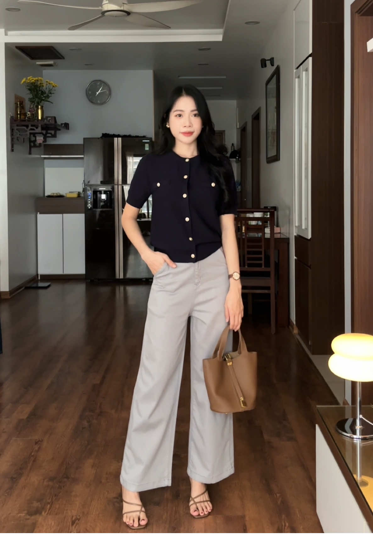 Quần jean cotton ống xuông mãi đỉnh ạ #hongrangngoireview #hongrangngoi #quanjeannu #quanjeanongsuong #quanjeancogian 