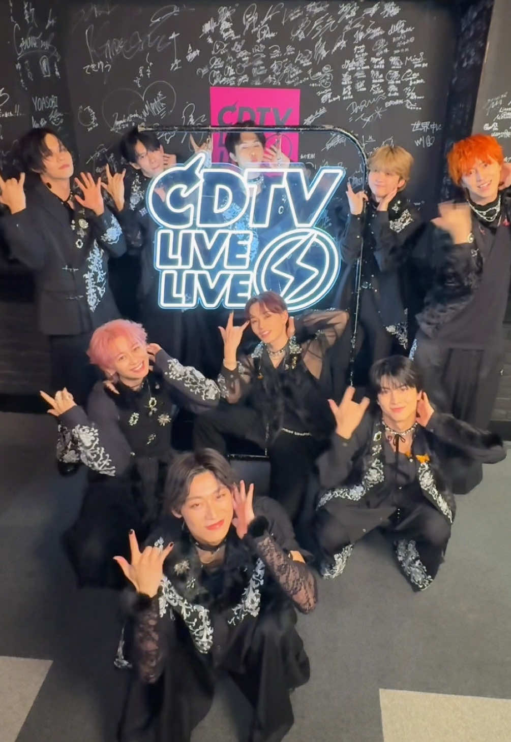 ⁡TBS『CDTVライブ!ライブ!』 #超特急 は「NINE LIVES」と「バッタマン」を披露しました🕺 引き続き番組をお楽しみください！⁡ ⁡ #CDTVライブライブ #爪トギ超特急発見！ ⁡ #超特急に九生あり #超特急_NINELIVES