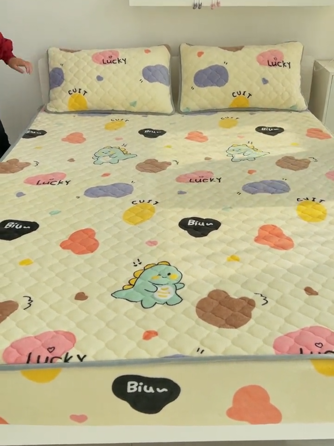 sprei waterproof tahan air