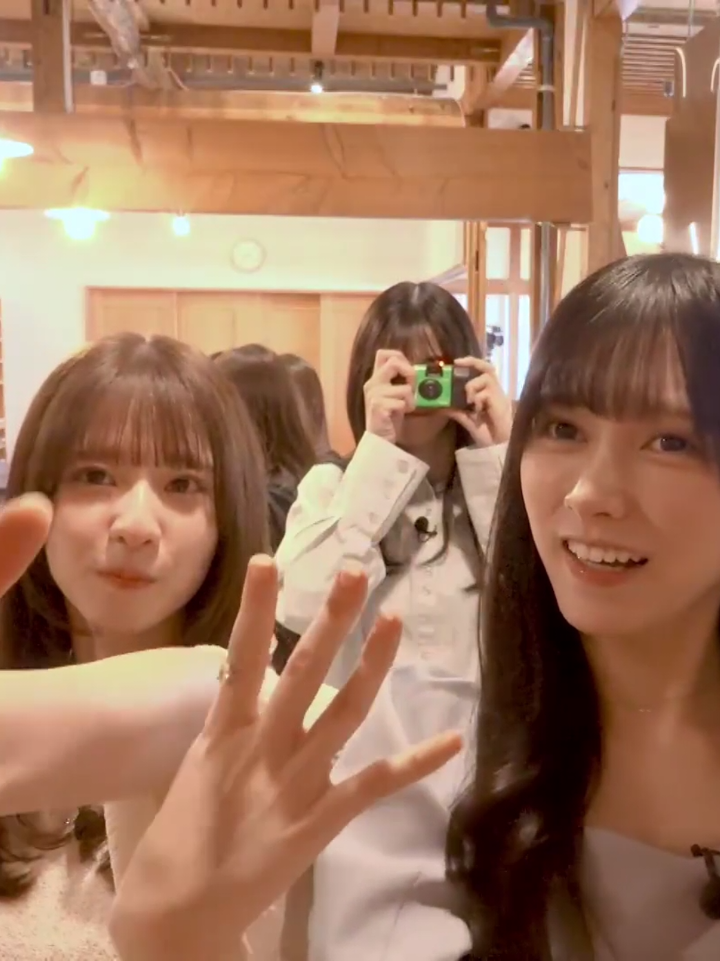うざ絡みする みーきゅん & セルフ結婚式する てれぱん🐼 　 ※あやみくは両思いです  ˙ᵕ˙ )꜆　 てれさ「🎵（結婚行進曲）🎶」 ひな「結婚式してる人いる」笑 てれさ「セルフ結婚式だも～ん」 (˶' ᵕ ' ˶) ( ˶'ᵕ'˶)♡ さっちゃんと結婚したてれぱん笑 ｡*⑅୨୧┈┈┈┈┈┈┈┈┈୨୧⑅*｡ +五百城茉央 #池田瑛紗  #一ノ瀬美空  +井上和 #岡本姫奈  #小川彩  +奥田いろは +川﨑桜 #菅原咲月  +冨里奈央 +中西アルノ +乃木坂5期生 +乃木坂46