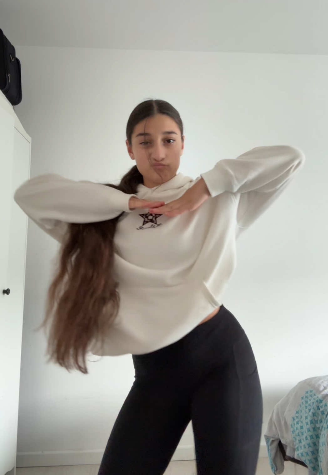 I hate Mondays 🥲 #fyp #dance #viral #longhair #monday 
