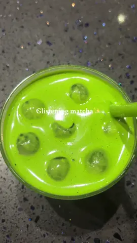 May your matcha glisten and shine on your gloomy day 🍵✨ — #matcha #marukyukoyamaen #kinrin #sparkle #fyp