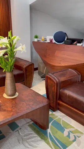Sofa gỗ óc chó hoàn thiện nội thất của óc chó cho biệt thự nhà phố#yennoithatgooccho#yennoithatgoocchonhamay#sofagooccho 