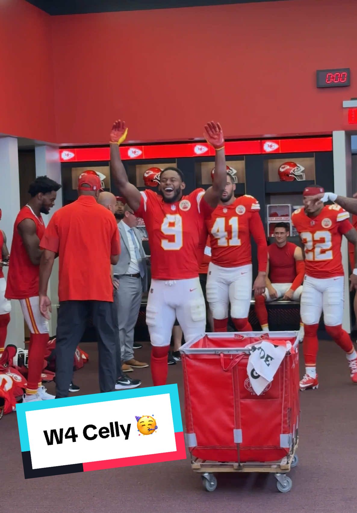 How we feelin’ this morning⁉️ #chiefs #chiefskingdom #kansascity #celly #victorymonday 