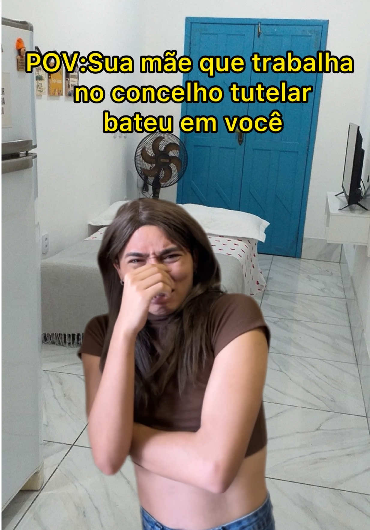 Não tem nem pra onde a gata correr HAHAHAHAHAHAHAHAAHAHAHAHAHAHAHAHAHA