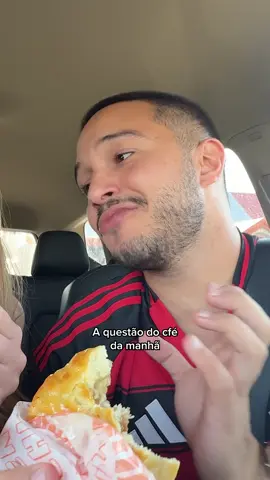 E ai, provaria isso de café da manhã? 🫣🤠 #fyp #humor #whataburguer 