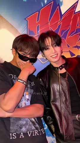 แจ็คเก็ตหนัง ไม่ได้มาเล่นๆนะคะ 😎✨ #JUNGKOOK 