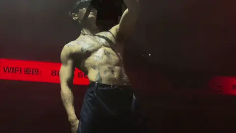 Babe your big boy’s dancing is so hot #😍😍😍 #man 