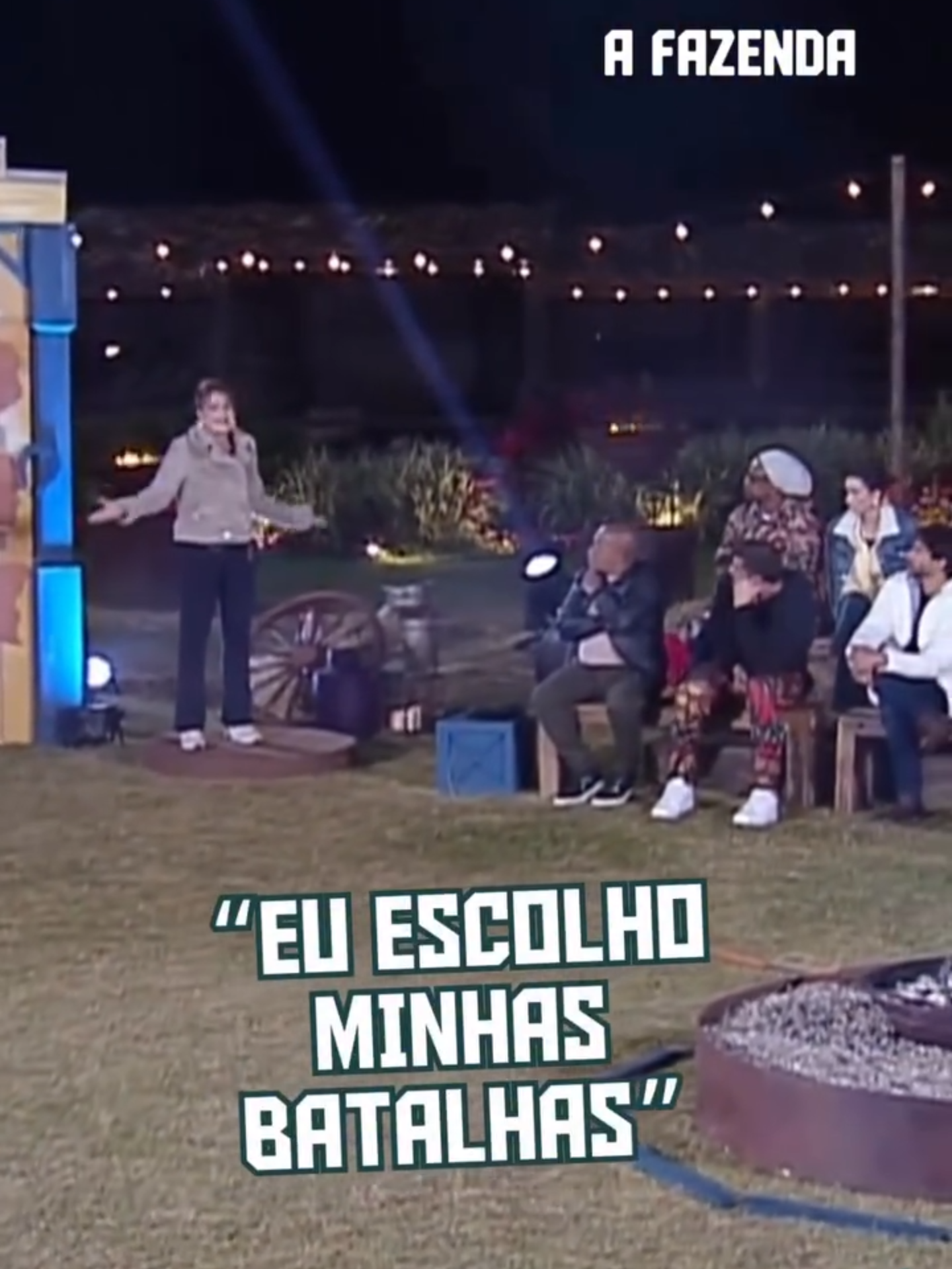 Não gosta de brigar por pão ou prato de comida. A nossa Usurpadora reclamou de ter que pedir permissão para usar a cozinha 🧐 O que vocês acham disso? Acesse RecordPlus.com para assistir à transmissão 24 horas de #AFazenda com seis sinais exclusivos 🔥