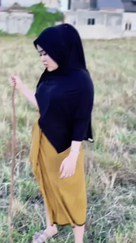 #CapCut ikutan sound @lenimarzuryatiasli02asli 🤣🤣#fyp #soundmamamuda #trending 