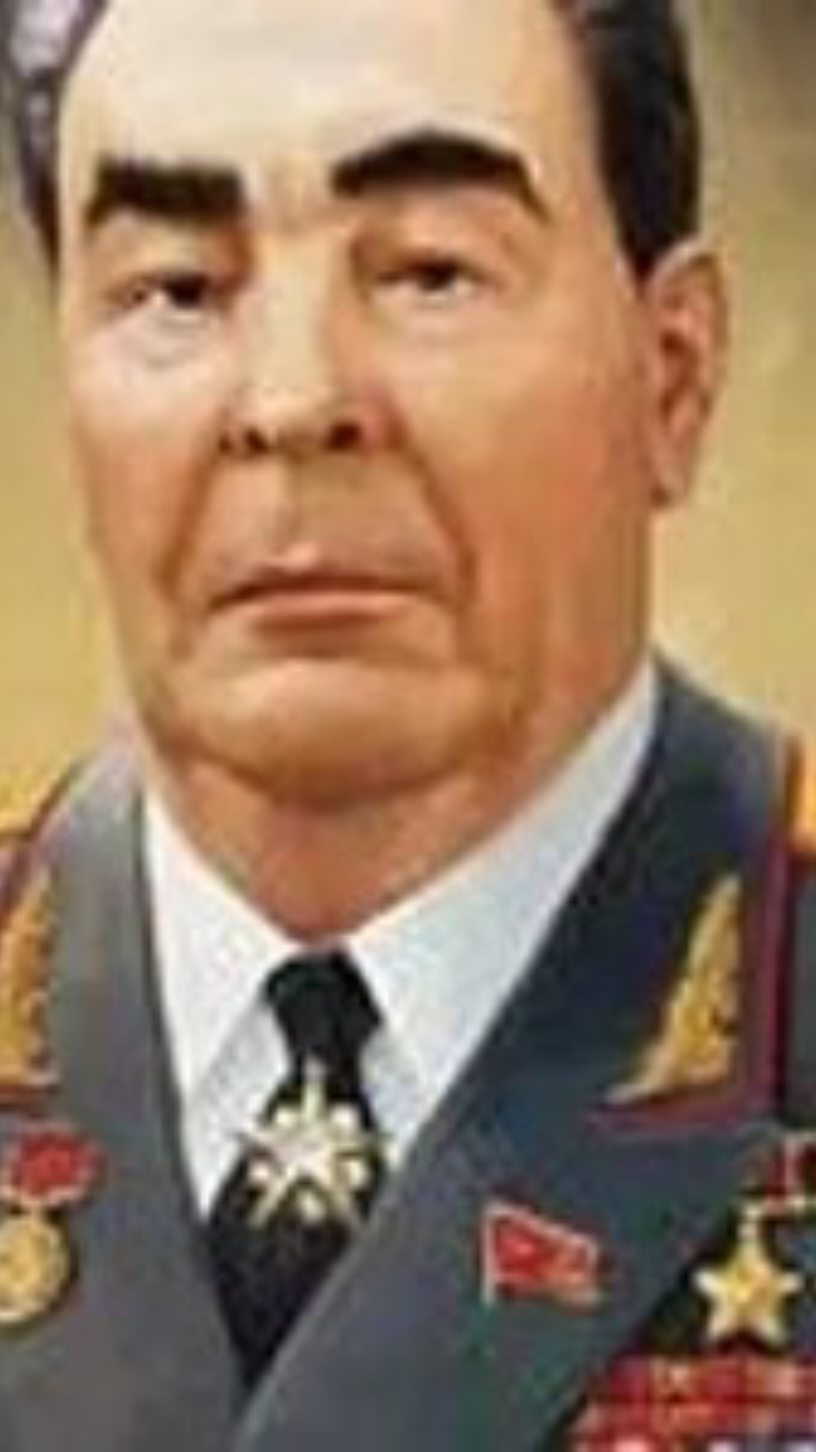#Leonid #Breshnev #leonidbrezhnev #миниюбка #танцы #эдит #edit #Леонид #Брежнев #funny #fun #Russia #ussr #Россия #ссср 