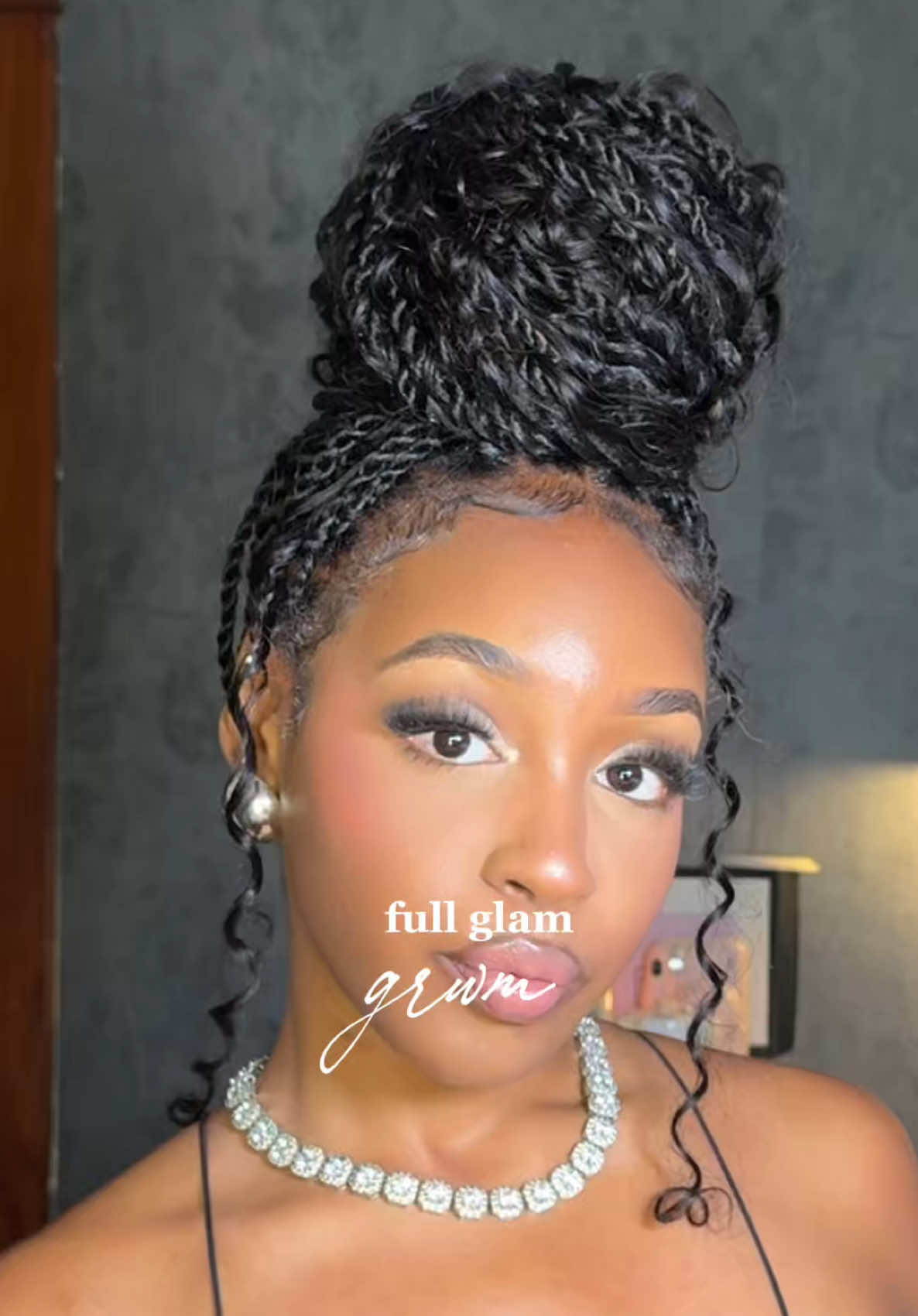 night out glam. 🫦 what do y’all think? it’s been a minuteeee since i beat my face.  • products ↴ @milkmakeup primer nars foundation + @elfcosmetics halo glow medium maybelline foundation stick  @ONE SIZE BEAUTY pink powder + @Huda Beauty  blondie & sugar cookie one size bronzer trio in medium revolution blush pallette  colourpop shock highlighter- flexatarian  morphe lip liner trendsetter @maccosmetics lipstick velvet teddy + oyster girl gloss #makeup #grwm #fullglam #skin #BeautyTok #MakeupRoutine 