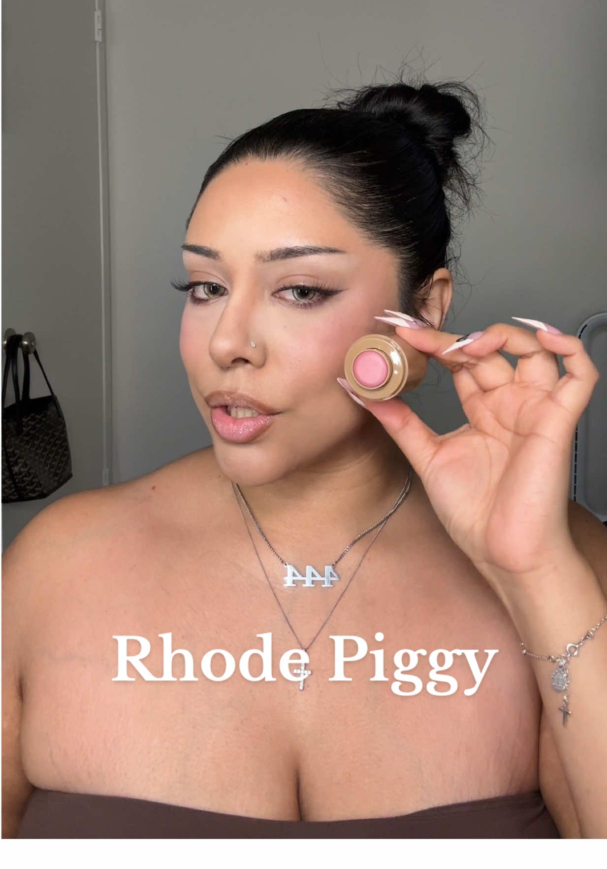 @rhode skin finally trying the viral  pocket blush &  blend like a dream Shade piggy #rhodepocketblush #rhodeblush #rhode #blush #makeup 