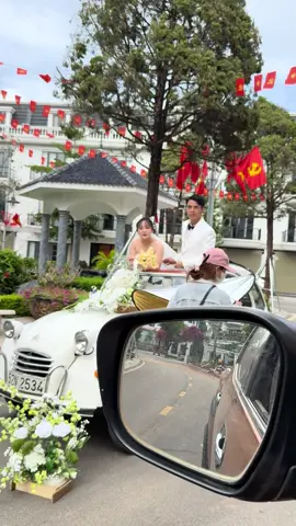 Cháu muốn chú bóp gì vậy?